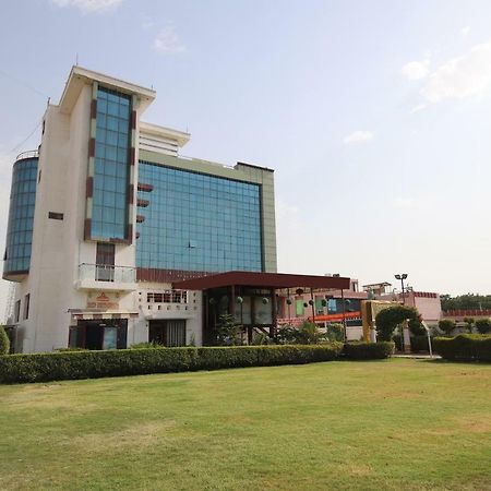 Hotel Deep Palace Jind Eksteriør bilde